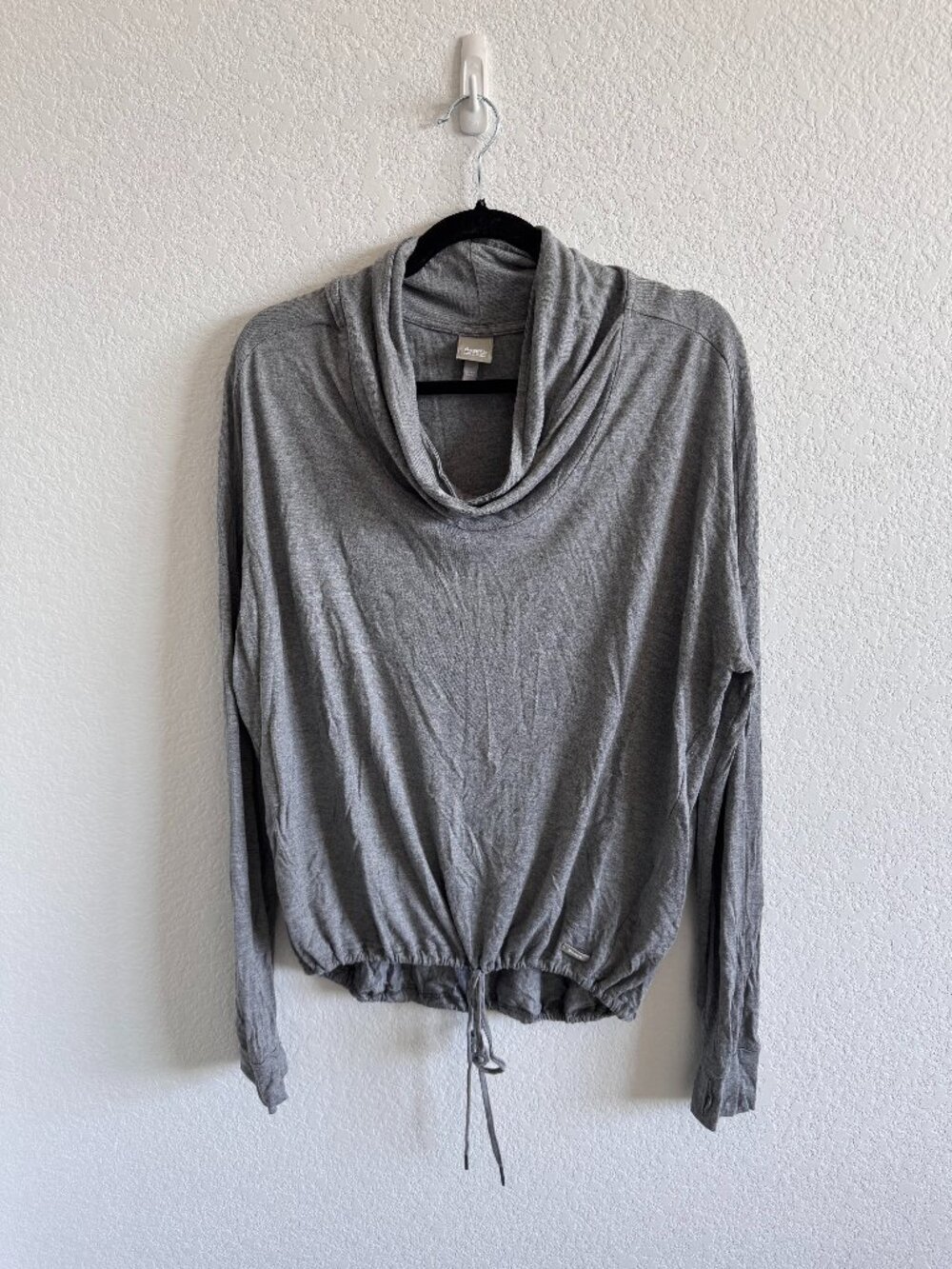 Bench long sleeve oversized neck top